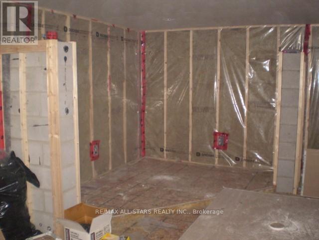 Photo 8 of 1225 Spring Valley Road, Minden Hills ON