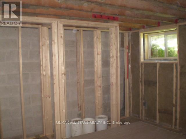 Photo 10 of 1225 Spring Valley Road, Minden Hills ON