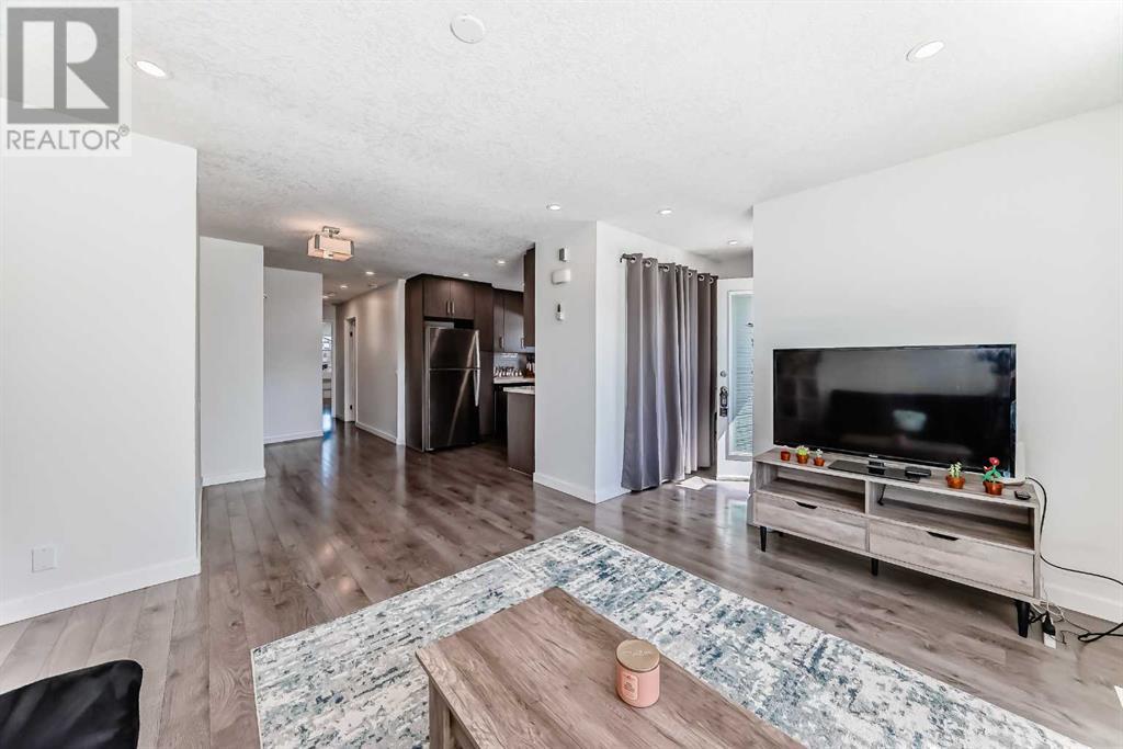 Single Family House Bi-level for Sale in  Falmead Road NE Falconridge Calgary 