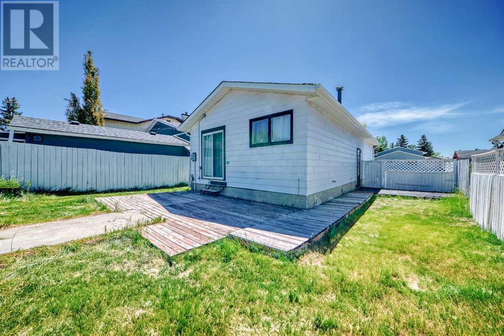 Single Family House Bi-level for Sale in  Falmead Road NE Falconridge Calgary 