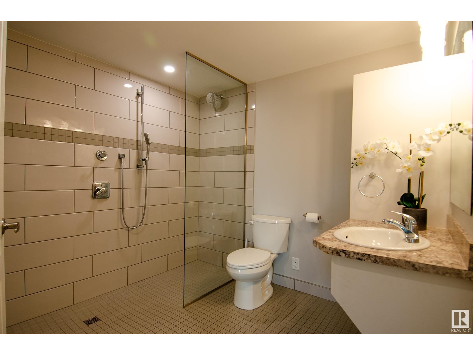 Photo 12 of 408 7905 96 St Nw, Edmonton AB