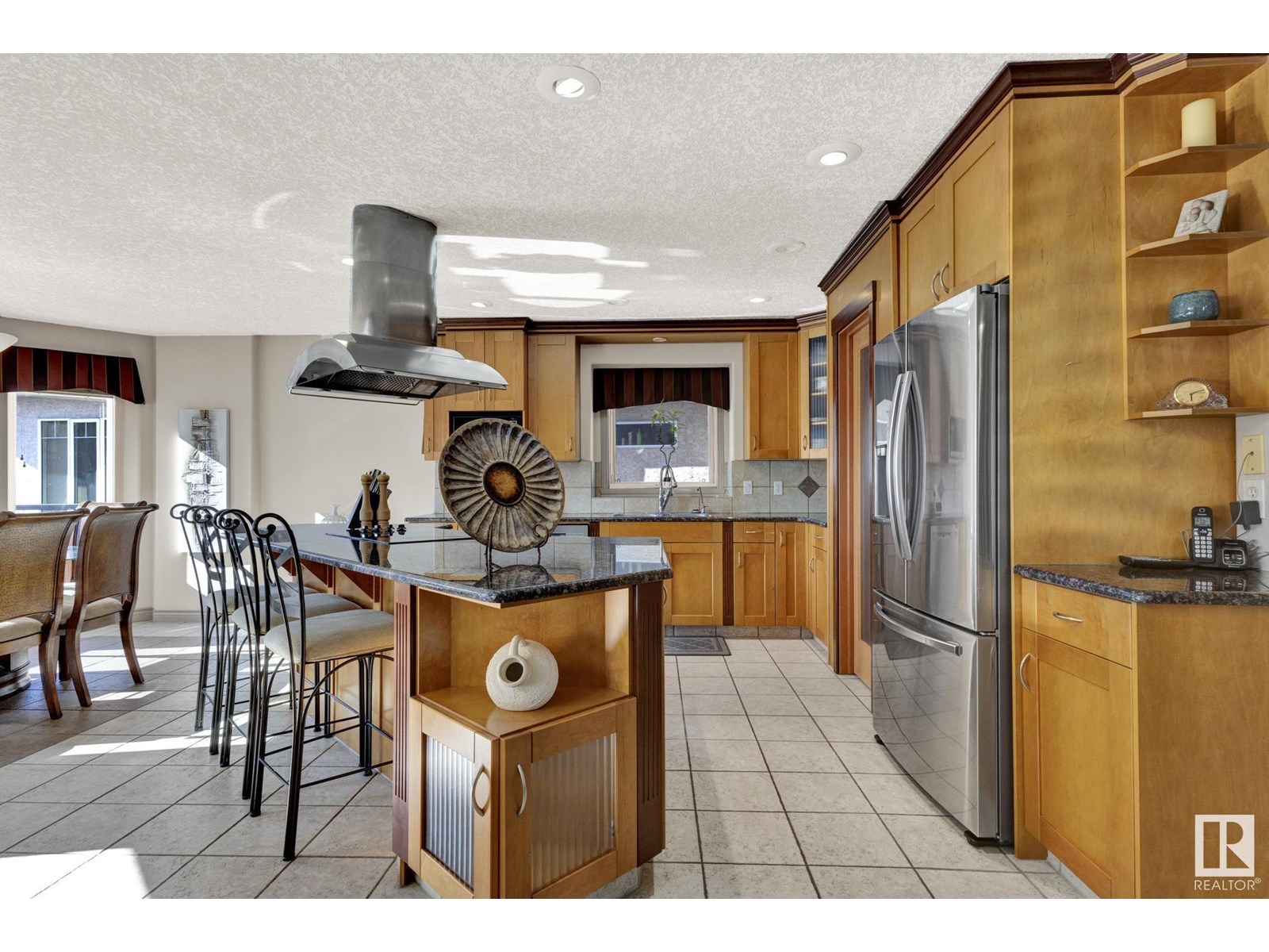 Photo 17 of 7445 162 Av Nw, Edmonton AB