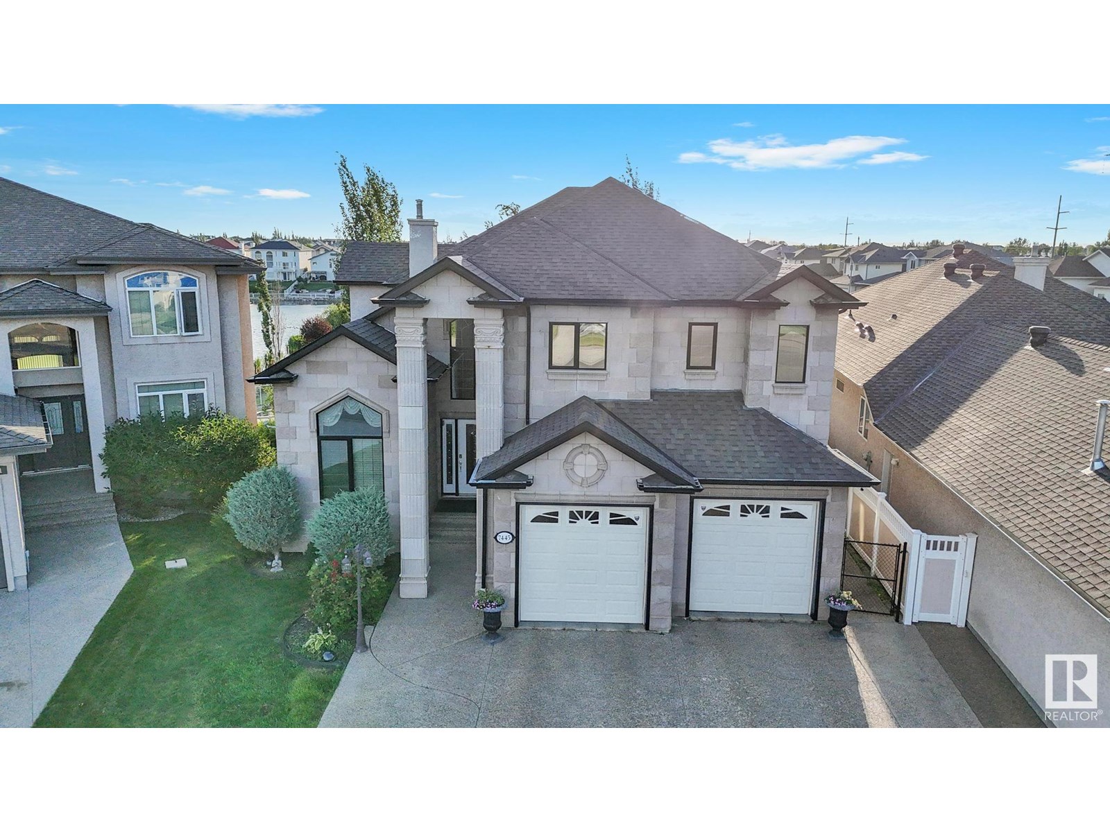 Photo 7 of 7445 162 Av Nw, Edmonton AB