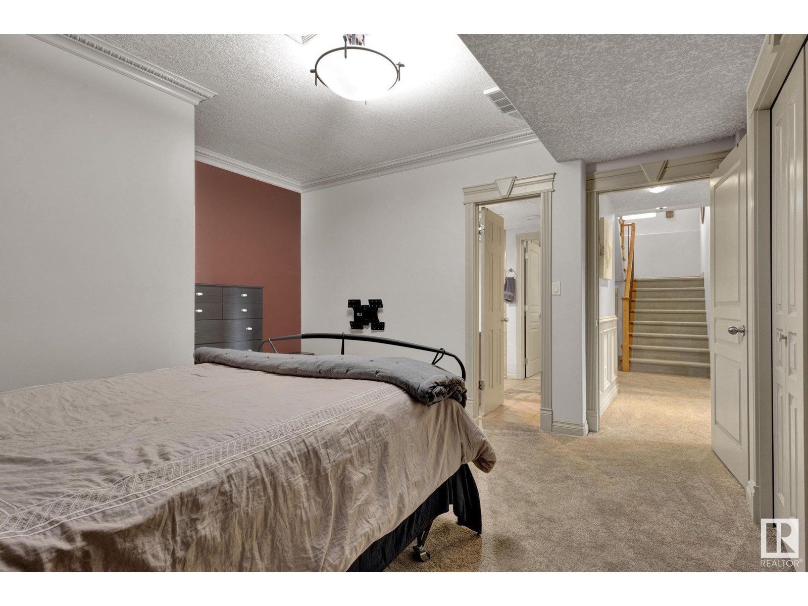 Photo 4 of 7445 162 Av Nw, Edmonton AB