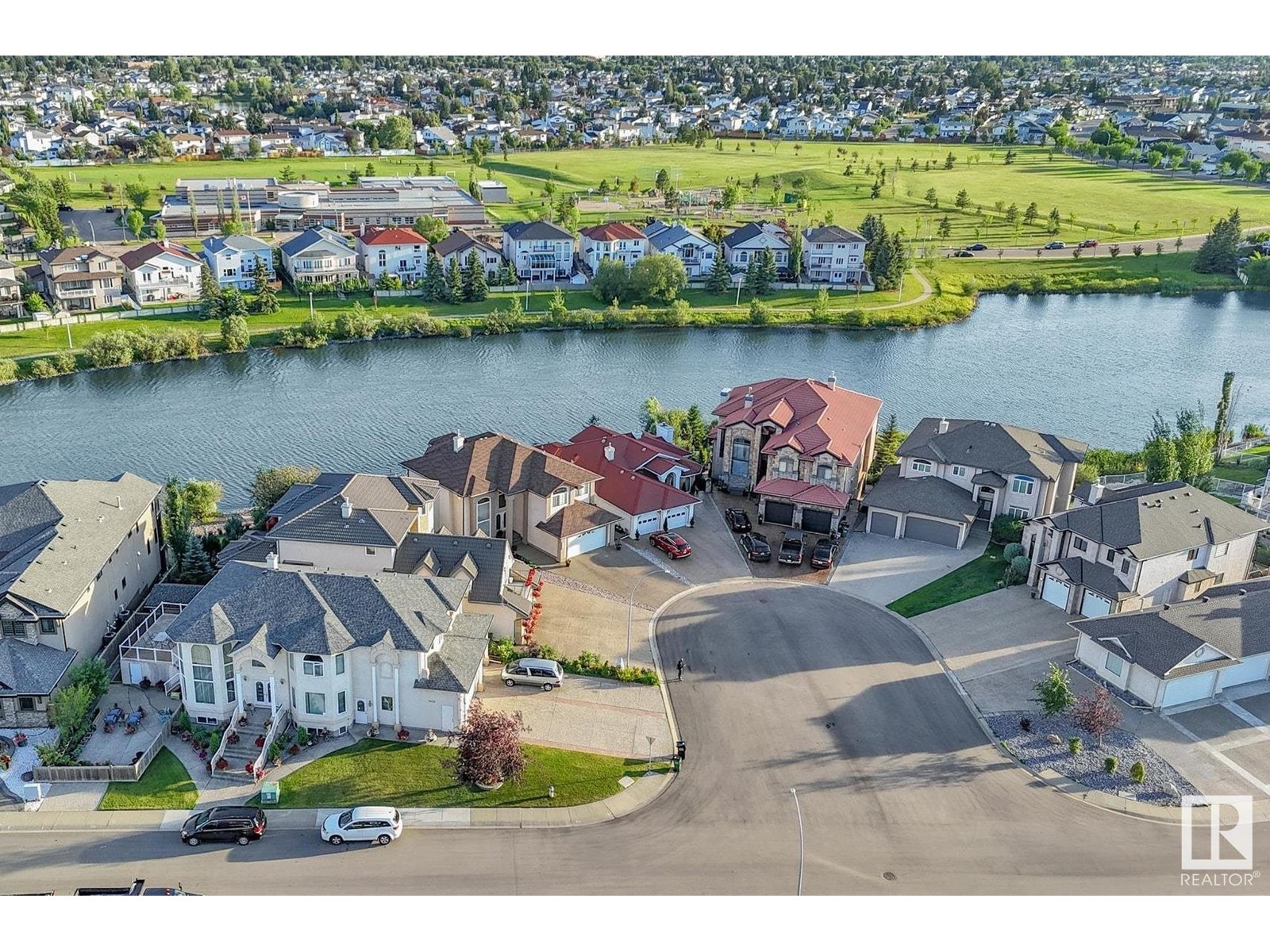 Photo 35 of 7445 162 Av Nw, Edmonton AB