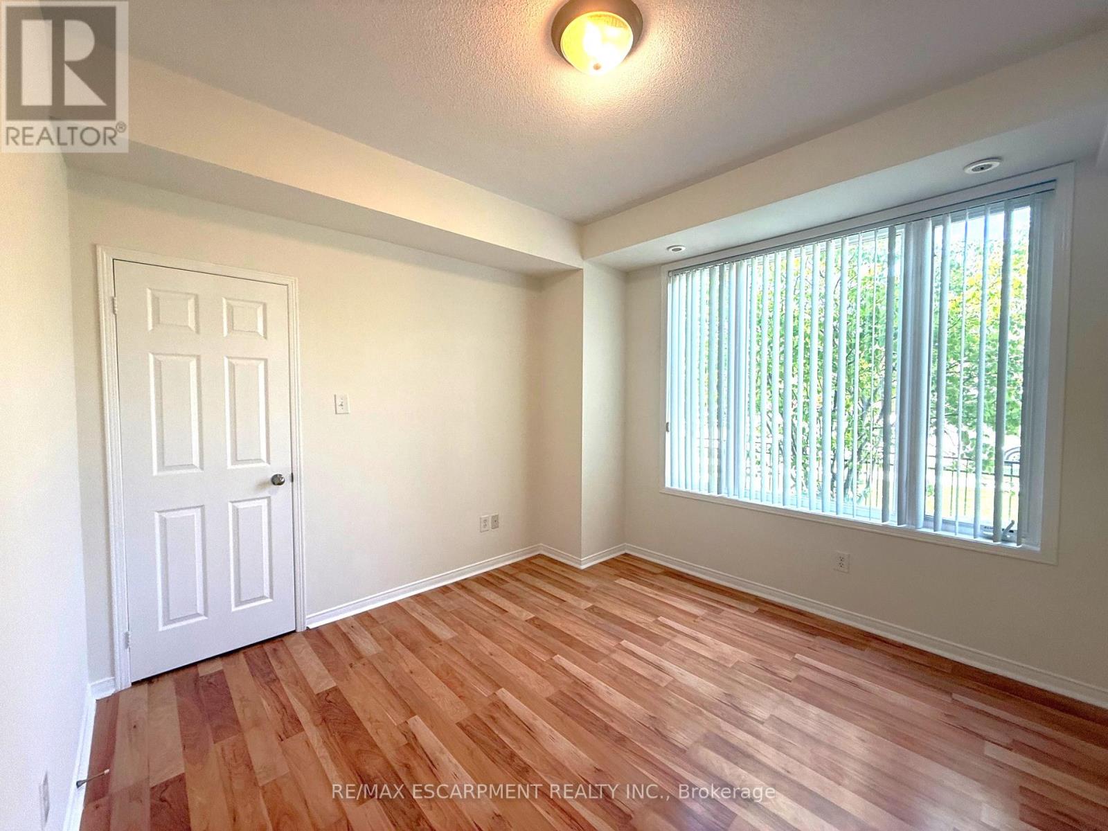 Photo 18 of 8 5055 Oscar Peterson Boulevard, Mississauga ON