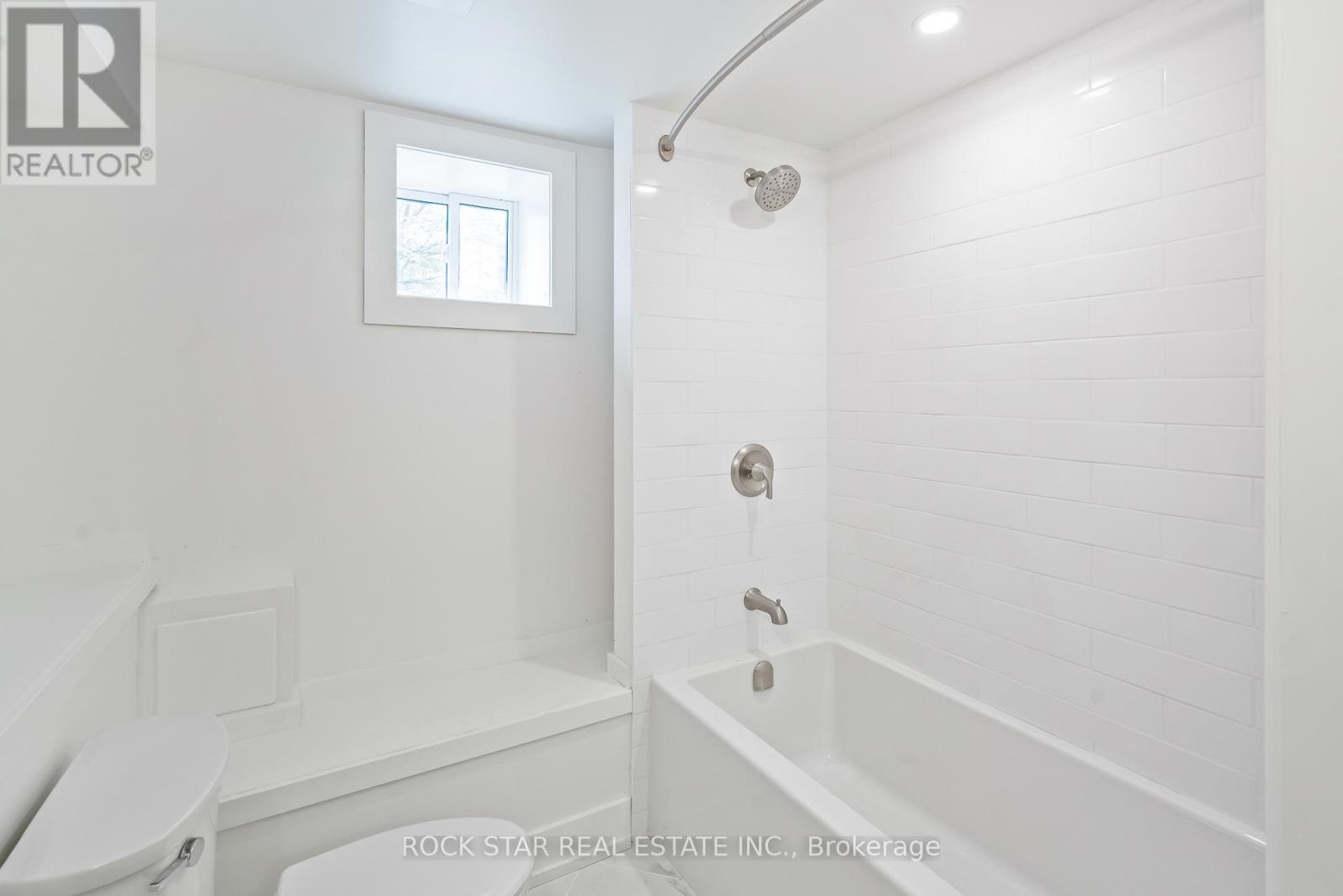 Photo 49 of 42 Ray Street S, Hamilton ON