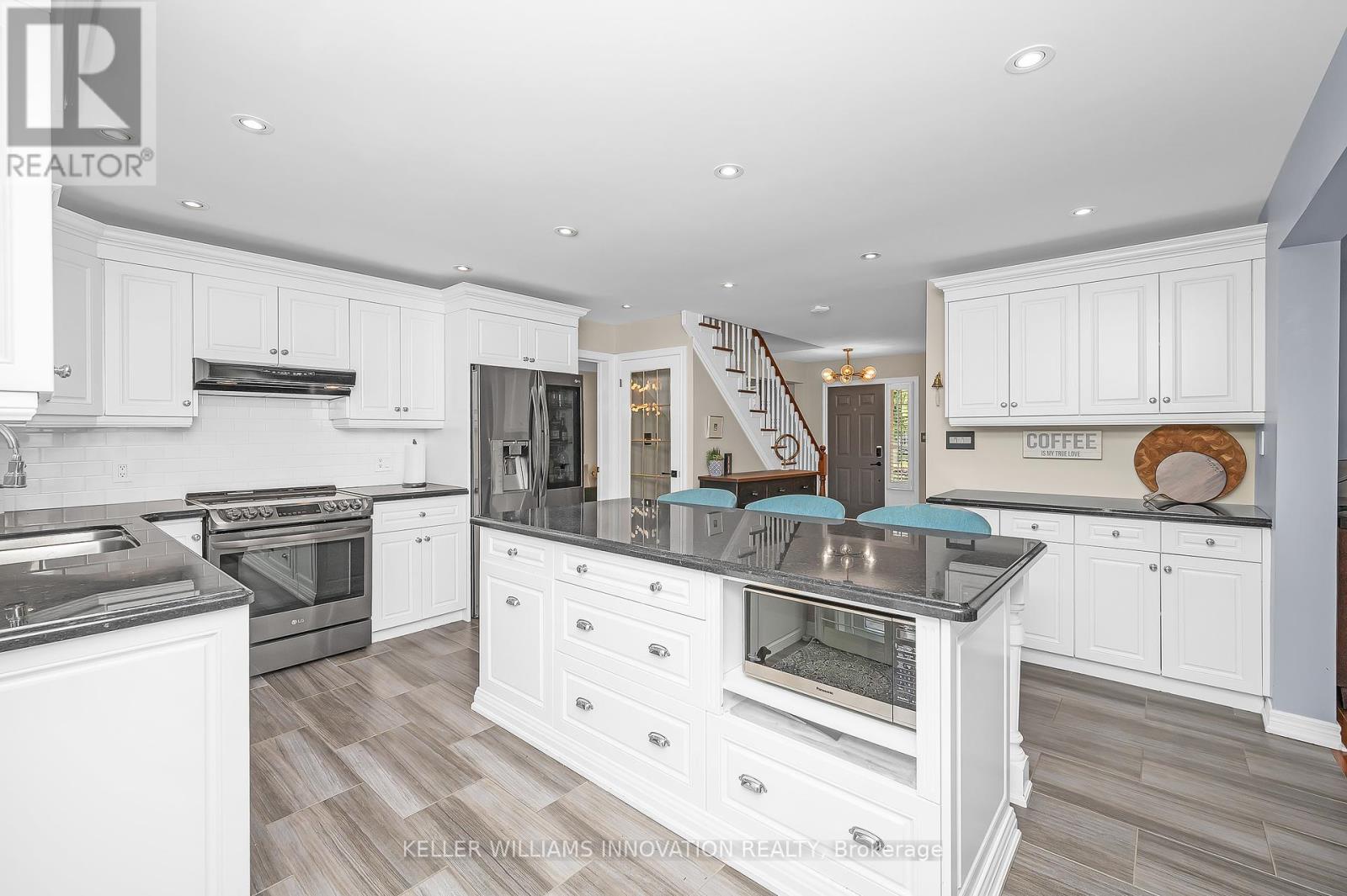 Photo 12 of 2037 Waterbridge Drive, Burlington ON