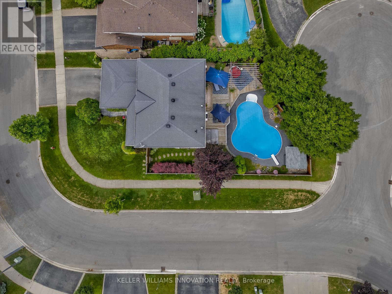 Photo 38 of 2037 Waterbridge Drive, Burlington ON