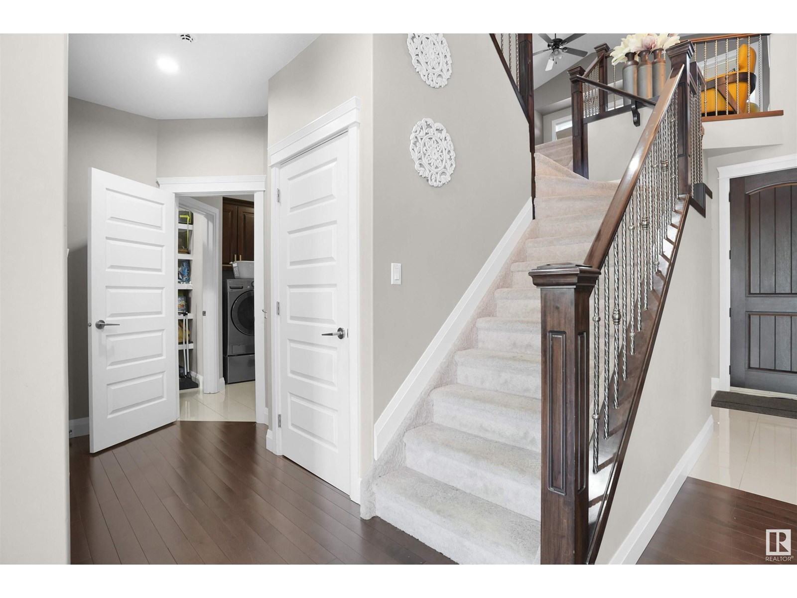 Photo 58 of 20503 58 Av Nw, Edmonton AB