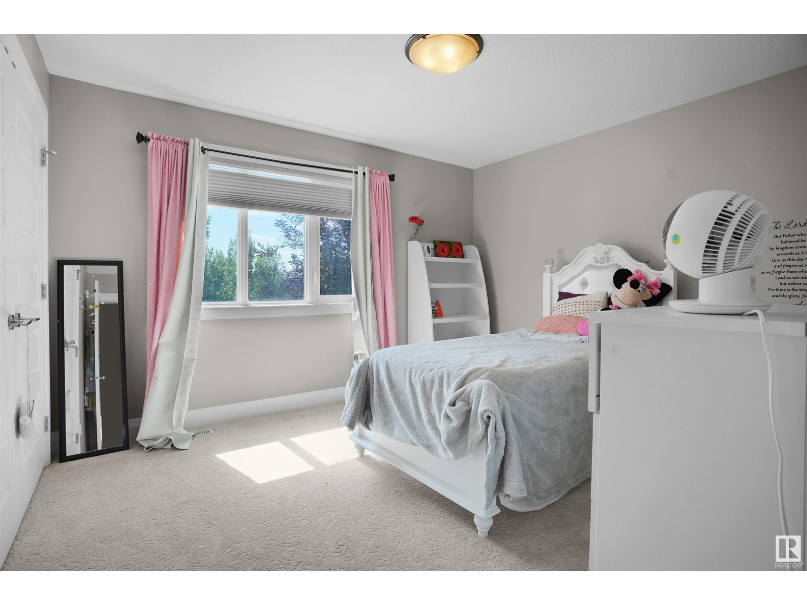 Photo 17 of 20503 58 Av Nw, Edmonton AB