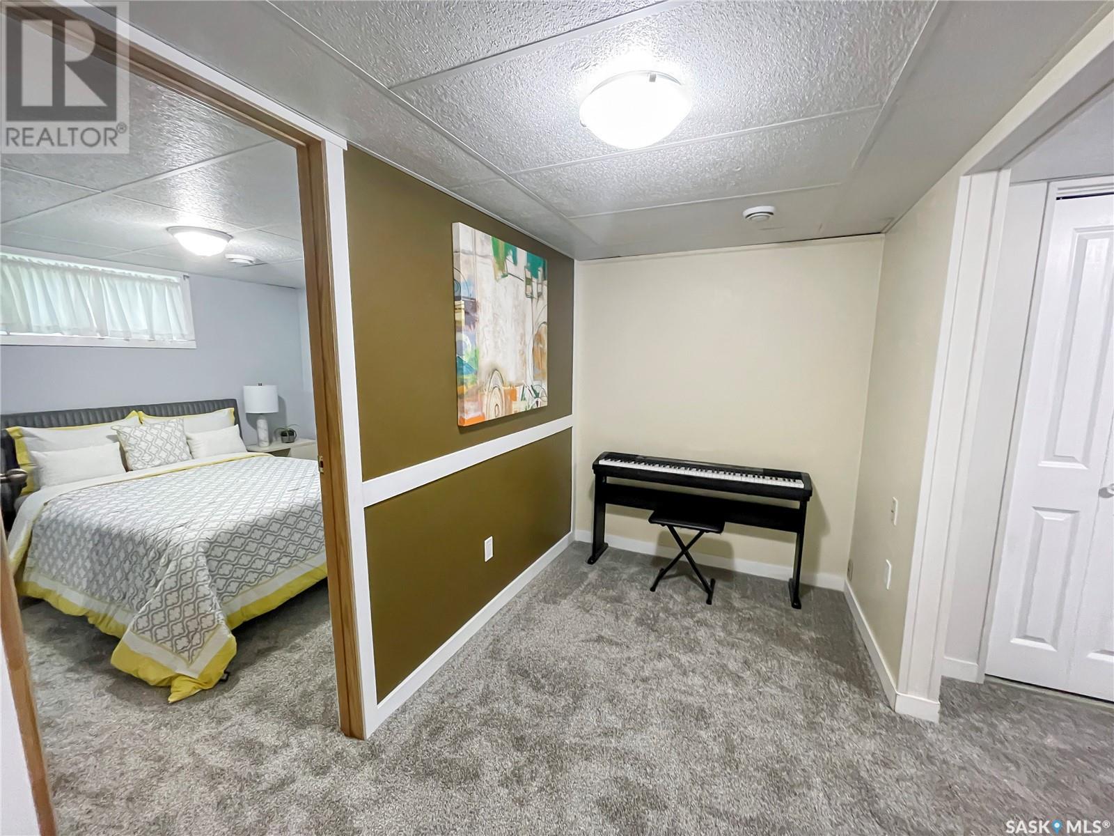 Single Family House Bungalow for Sale in  th AVENUE Regina 