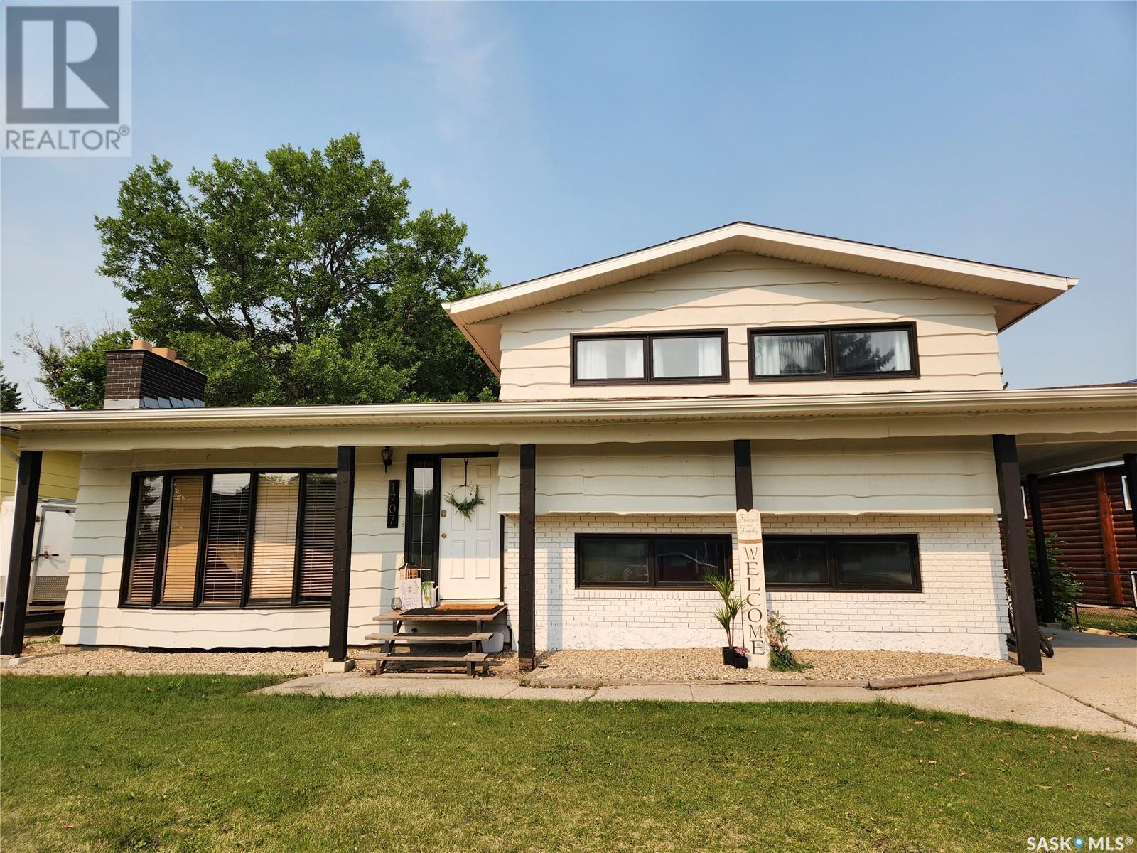 Photo 17 of 1707 96th Street, Tisdale SK