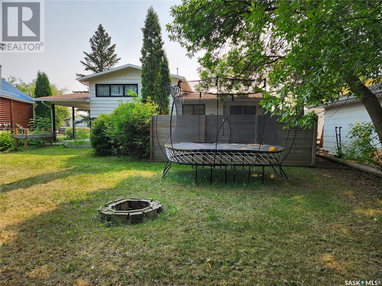 Photo 8 of 1707 96th Street, Tisdale SK