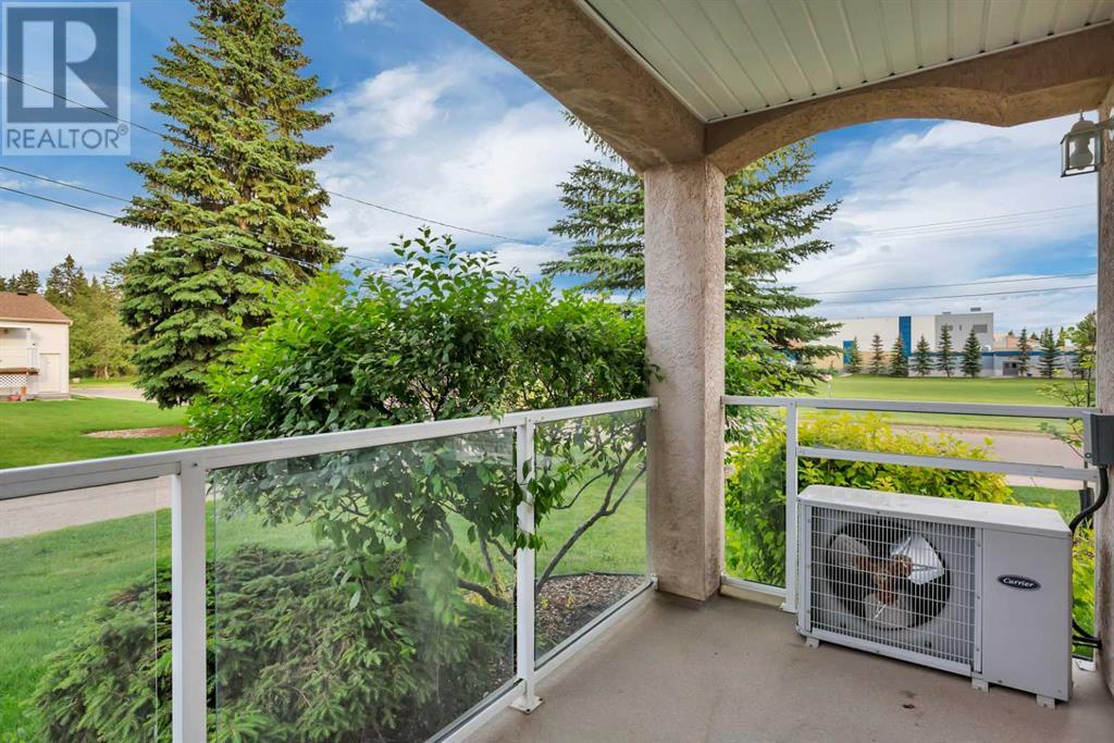 Photo 8 of 102 3501 49 Avenue, Red Deer AB