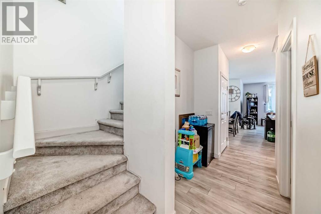 Photo 6 of 116 Ambleton Street Nw, Calgary AB