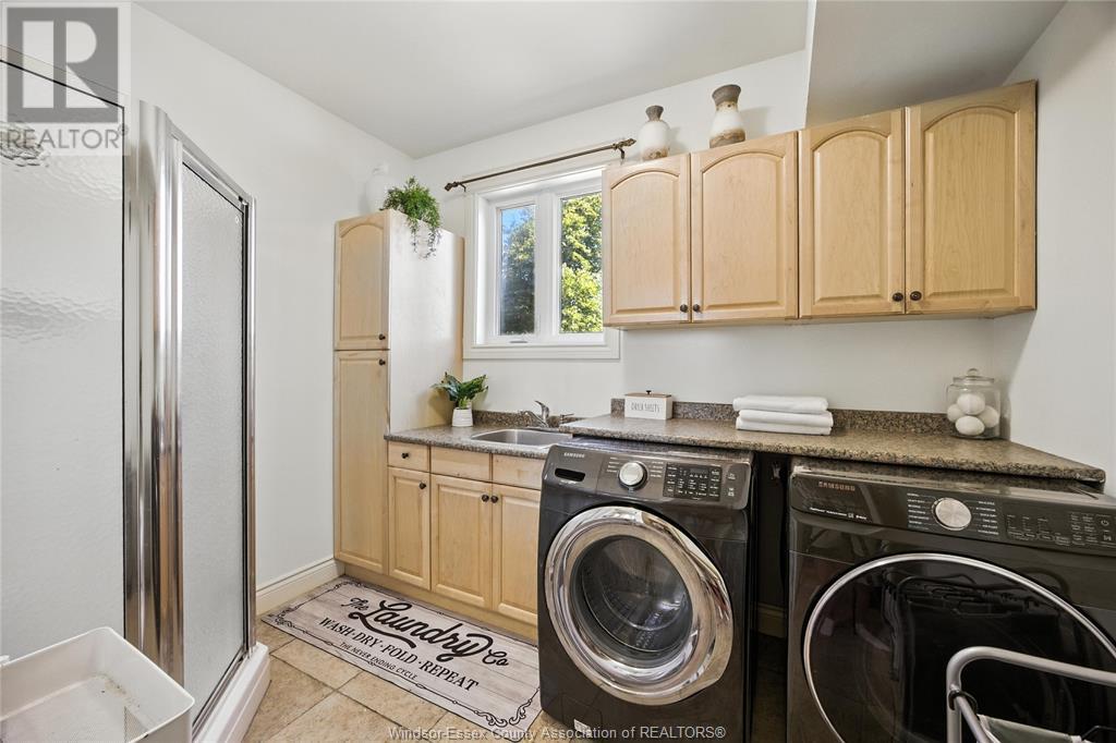 Photo 18 of 1042 Huntington Boulevard, Lakeshore ON
