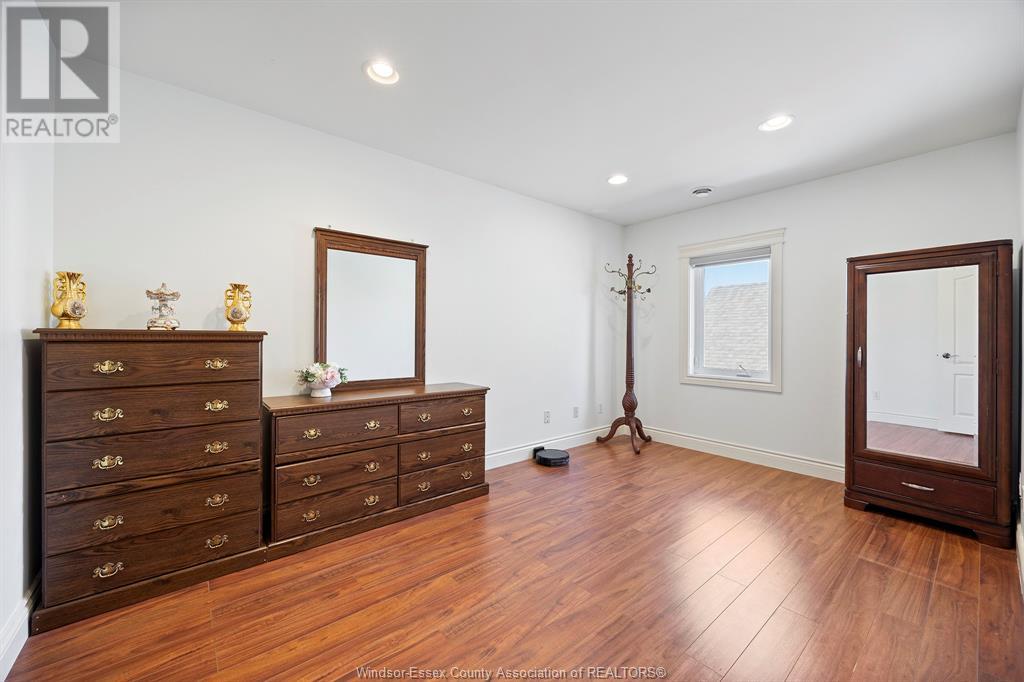 Photo 25 of 1042 Huntington Boulevard, Lakeshore ON