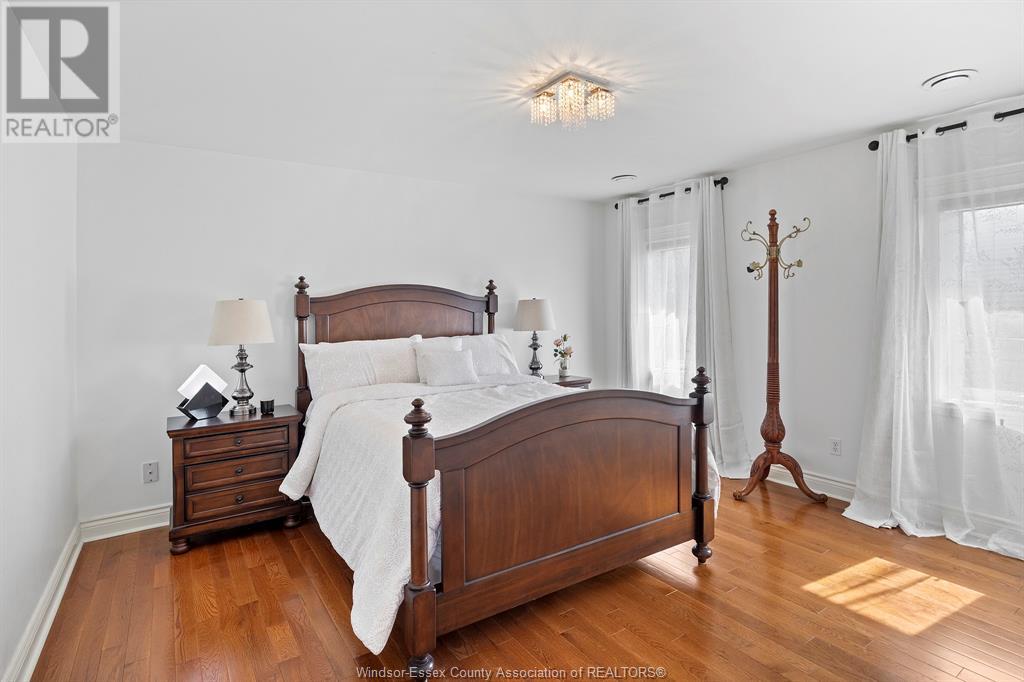 Photo 22 of 1042 Huntington Boulevard, Lakeshore ON