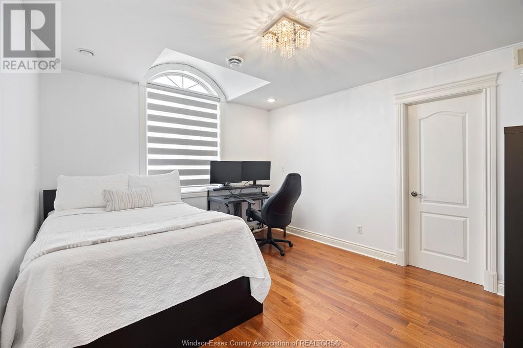 Photo 23 of 1042 Huntington Boulevard, Lakeshore ON