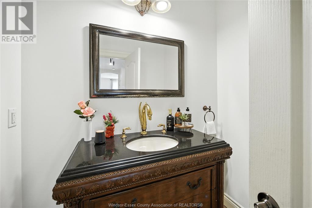 Photo 3 of 1042 Huntington Boulevard, Lakeshore ON