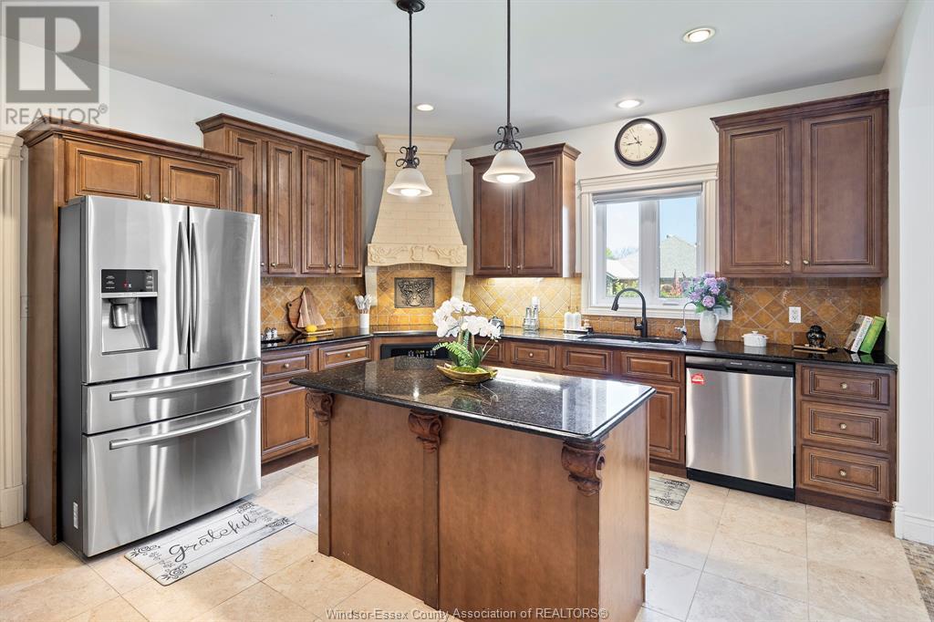 Photo 32 of 1042 Huntington Boulevard, Lakeshore ON