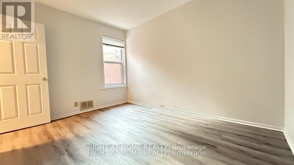 Photo 21 of 109 Sweetland Avenue, Ottawa ON