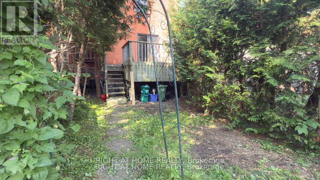 Photo 6 of 109 Sweetland Avenue, Ottawa ON