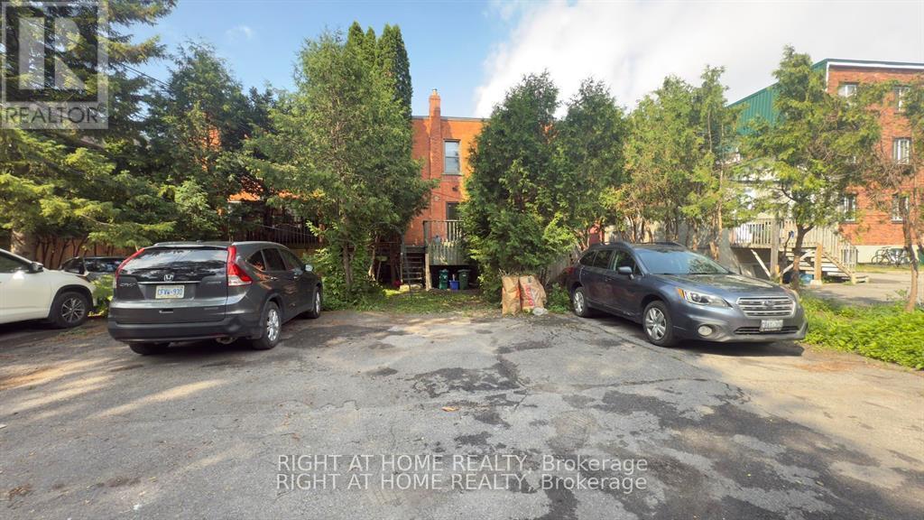 Photo 25 of 109 Sweetland Avenue, Ottawa ON