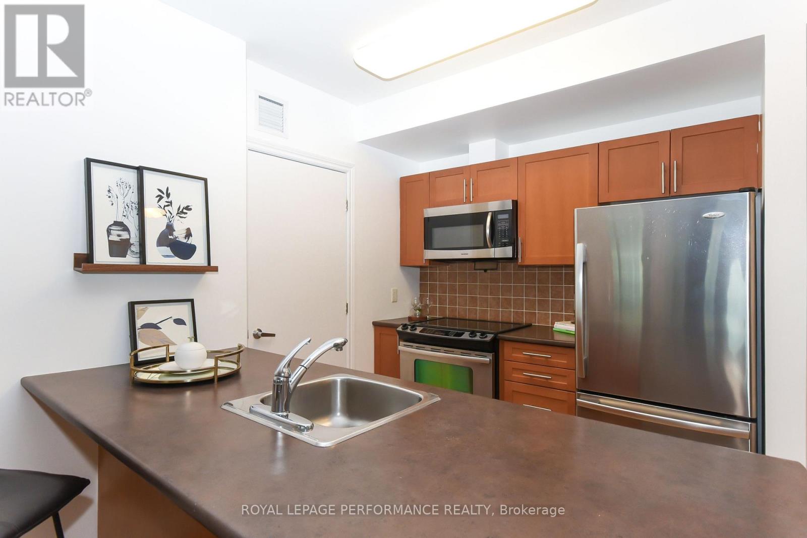 Photo 4 of 1107 234 Rideau Street, Ottawa ON