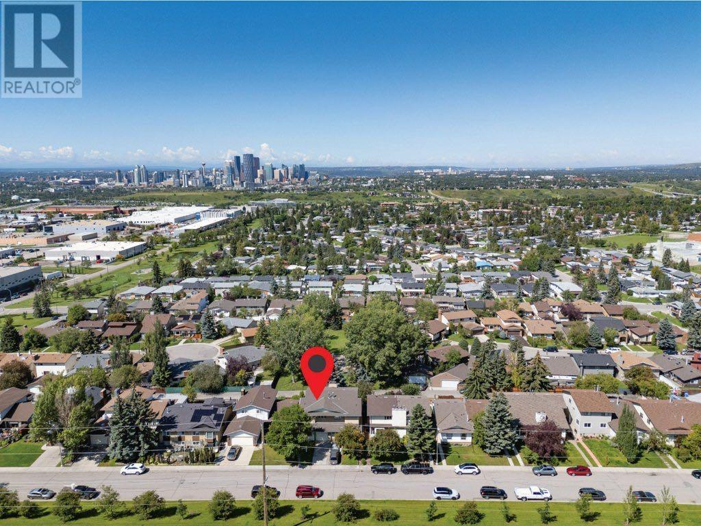 Single Family House 5 Level for Sale in  Mckinnon Crescent NE Mayland Heights Calgary 