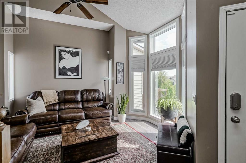 Single Family House 3 Level for Sale in  Harvest Glen Rise NE Harvest Hills Calgary 