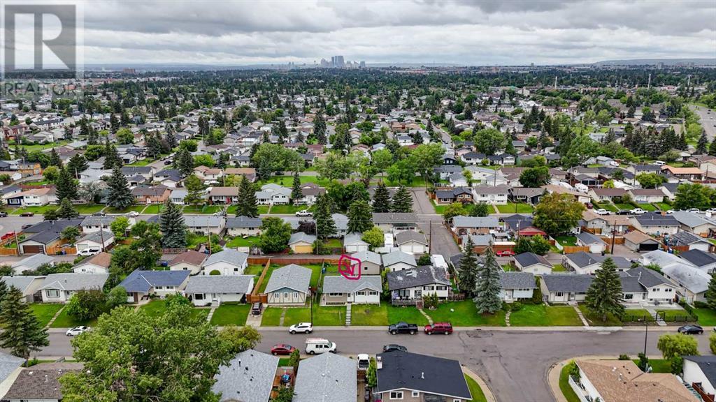 Single Family House Bungalow for Sale in  Pensville Road SE Penbrooke Meadows Calgary 
