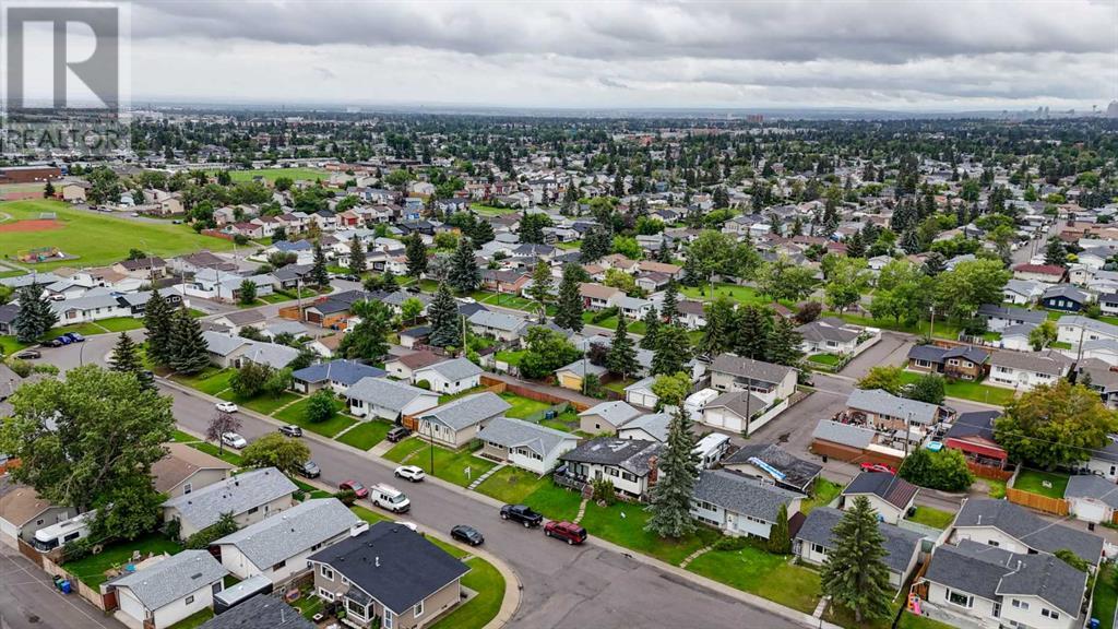 Single Family House Bungalow for Sale in  Pensville Road SE Penbrooke Meadows Calgary 