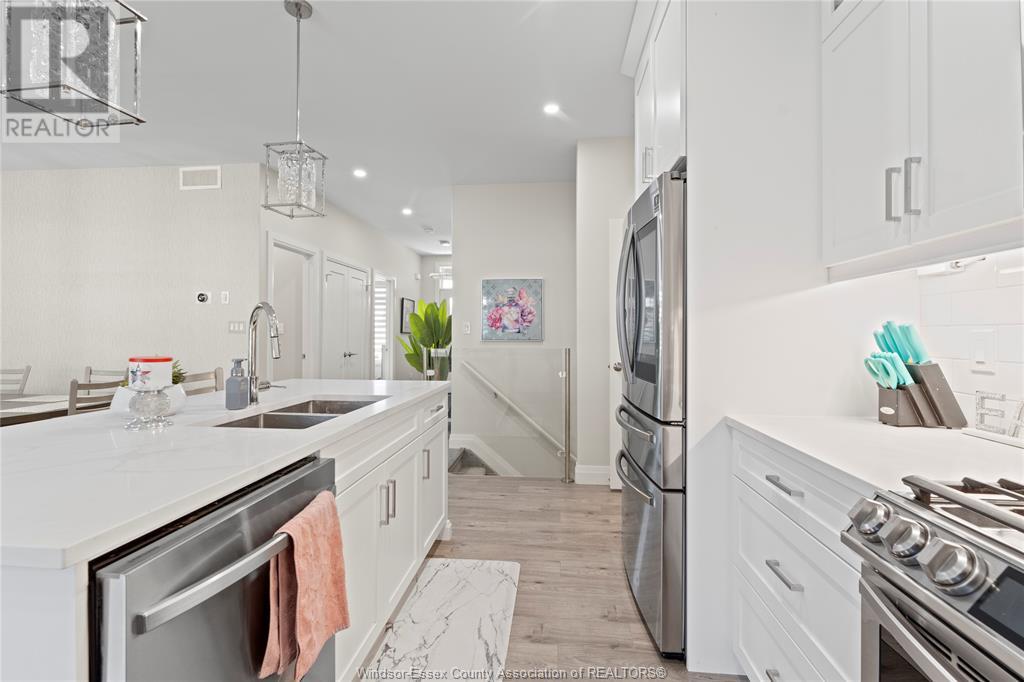 Photo 10 of 2327 Clearwater Avenue, Windsor ON