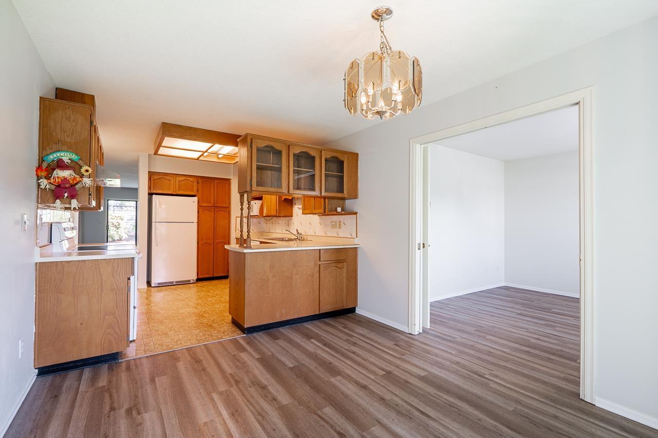 Photo 12 of 25 32718 Garibaldi Drive, Abbotsford BC