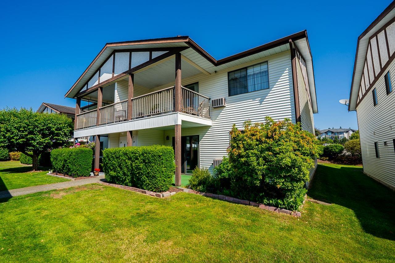 Photo 2 of 25 32718 Garibaldi Drive, Abbotsford BC