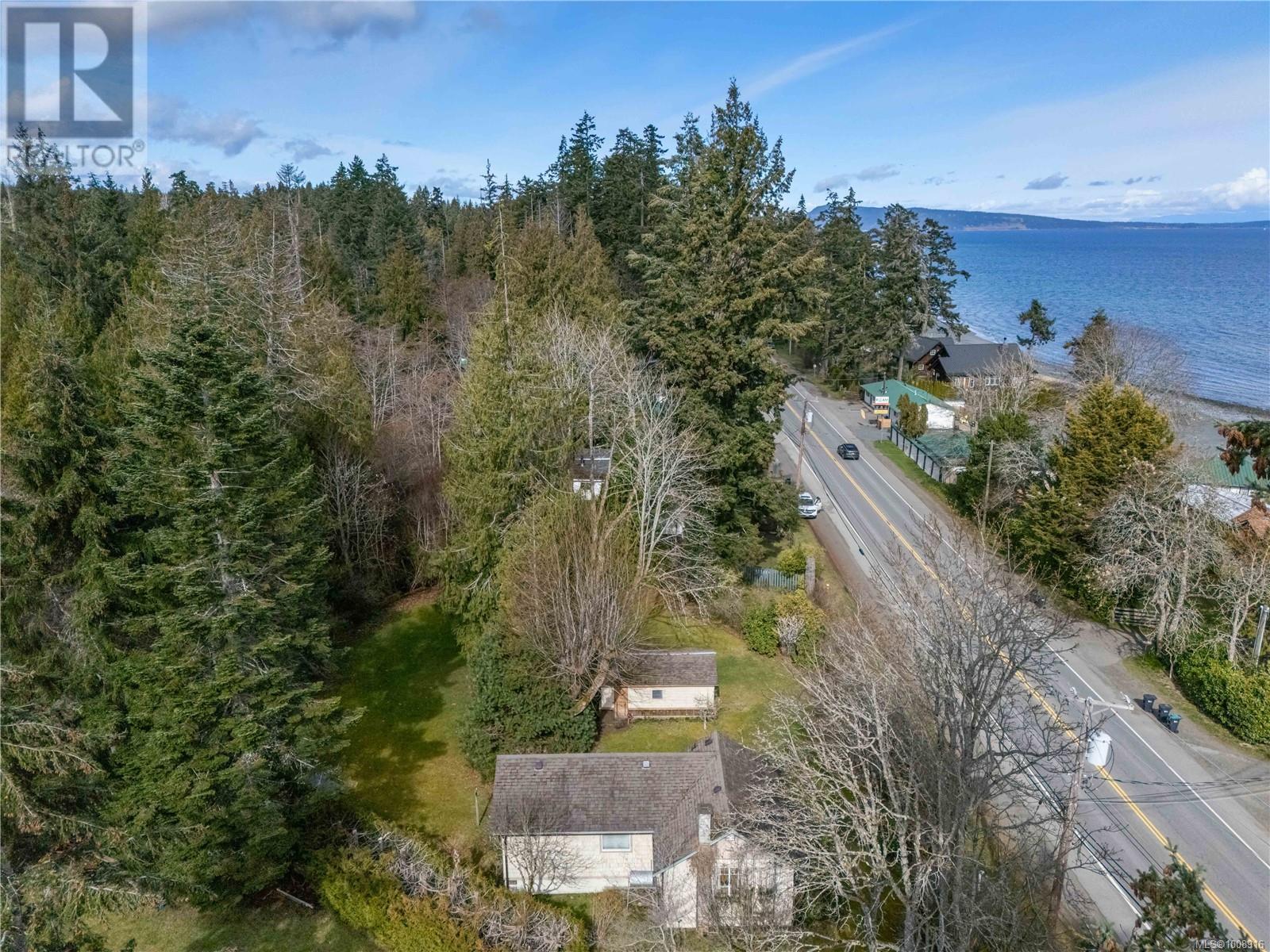 Photo 35 of 6100 Island Hwy W, Qualicum Beach BC