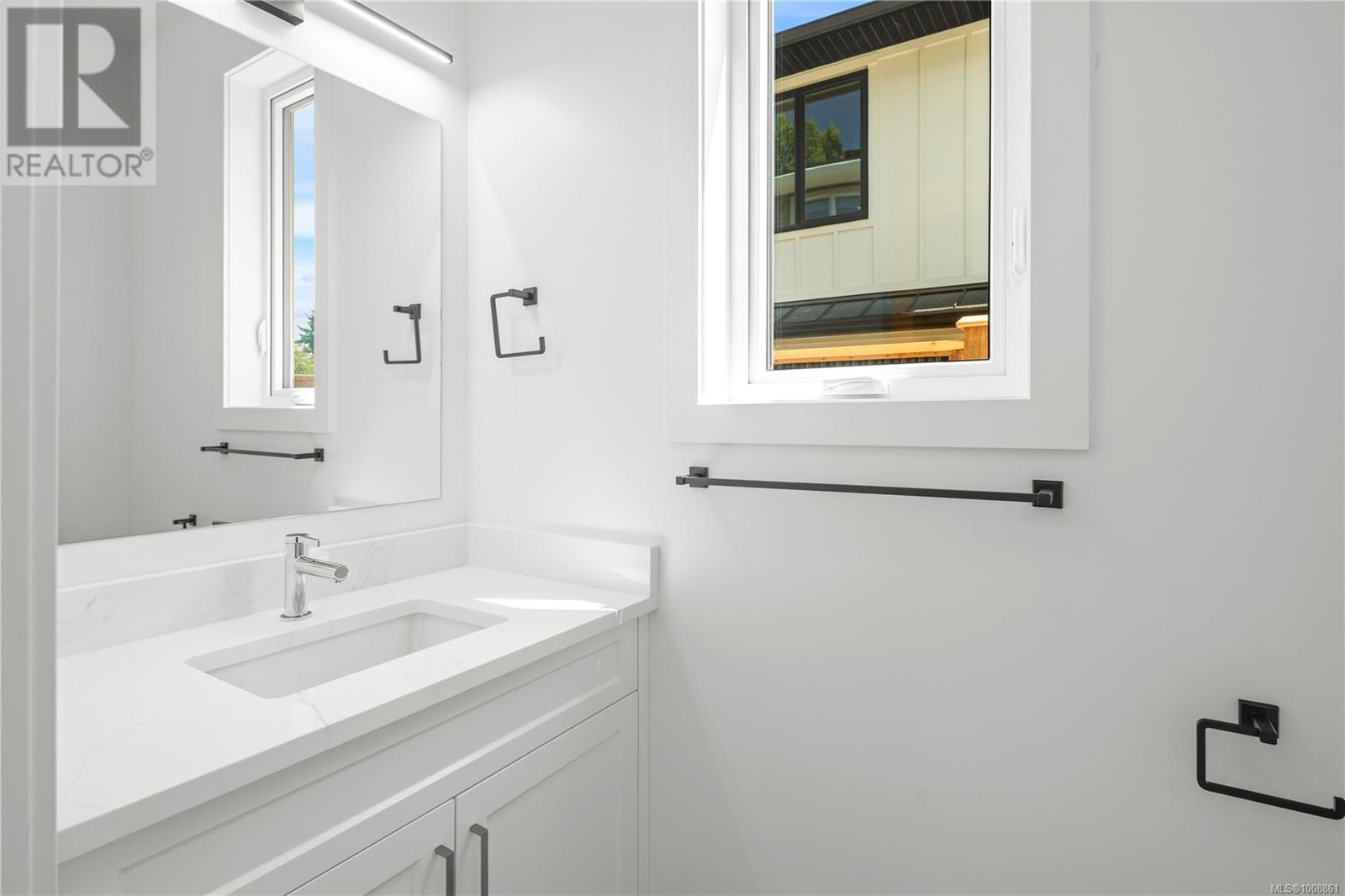 Photo 16 of B 568 Kay St, Saanich BC