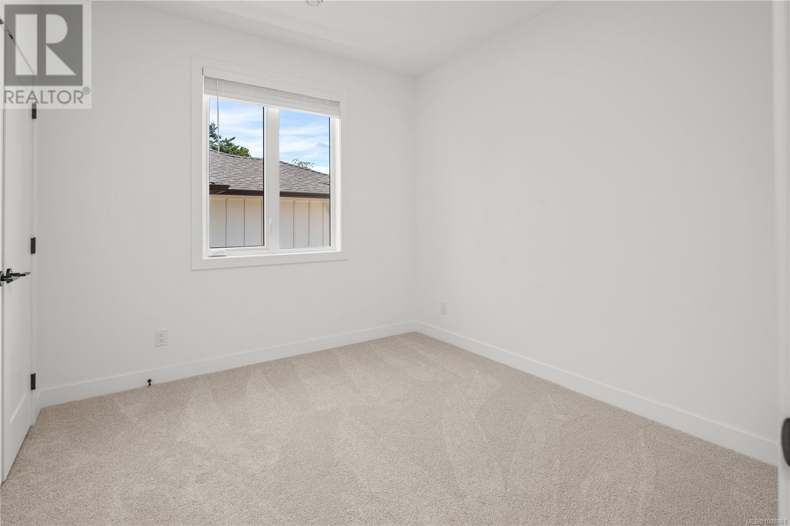 Photo 27 of B 568 Kay St, Saanich BC