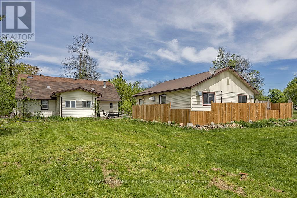 Photo 11 of 4630 Highway 2 Highway, Loyalist ON