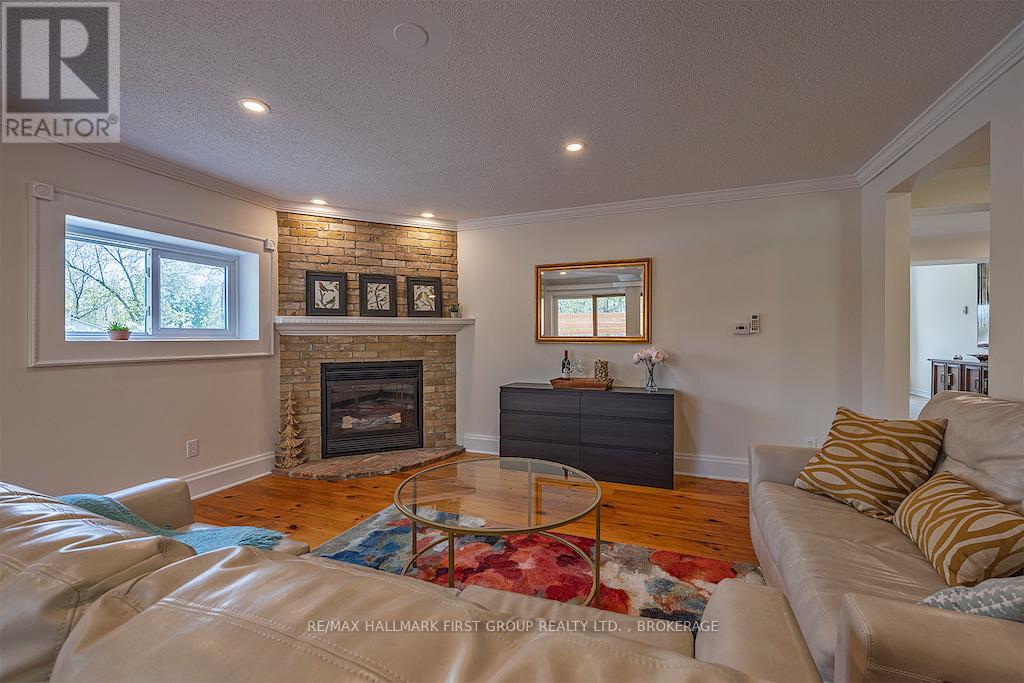 Photo 14 of 4630 Highway 2 Highway, Loyalist ON