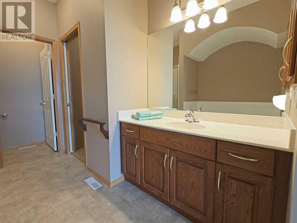 Single Family House Bungalow for Sale in  Kincora Terrace NW Kincora Calgary 