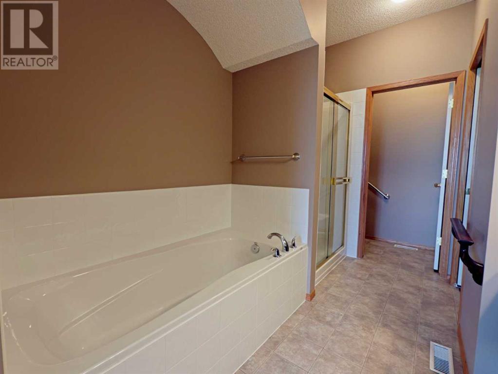 Single Family House Bungalow for Sale in  Kincora Terrace NW Kincora Calgary 