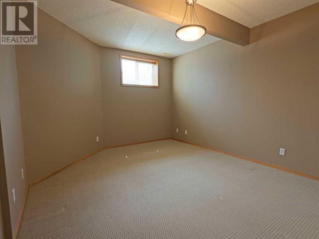 Single Family House Bungalow for Sale in  Kincora Terrace NW Kincora Calgary 