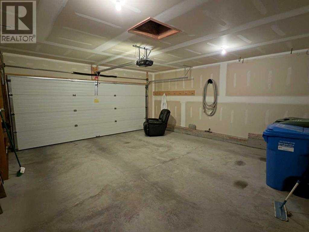 Single Family House Bungalow for Sale in  Kincora Terrace NW Kincora Calgary 