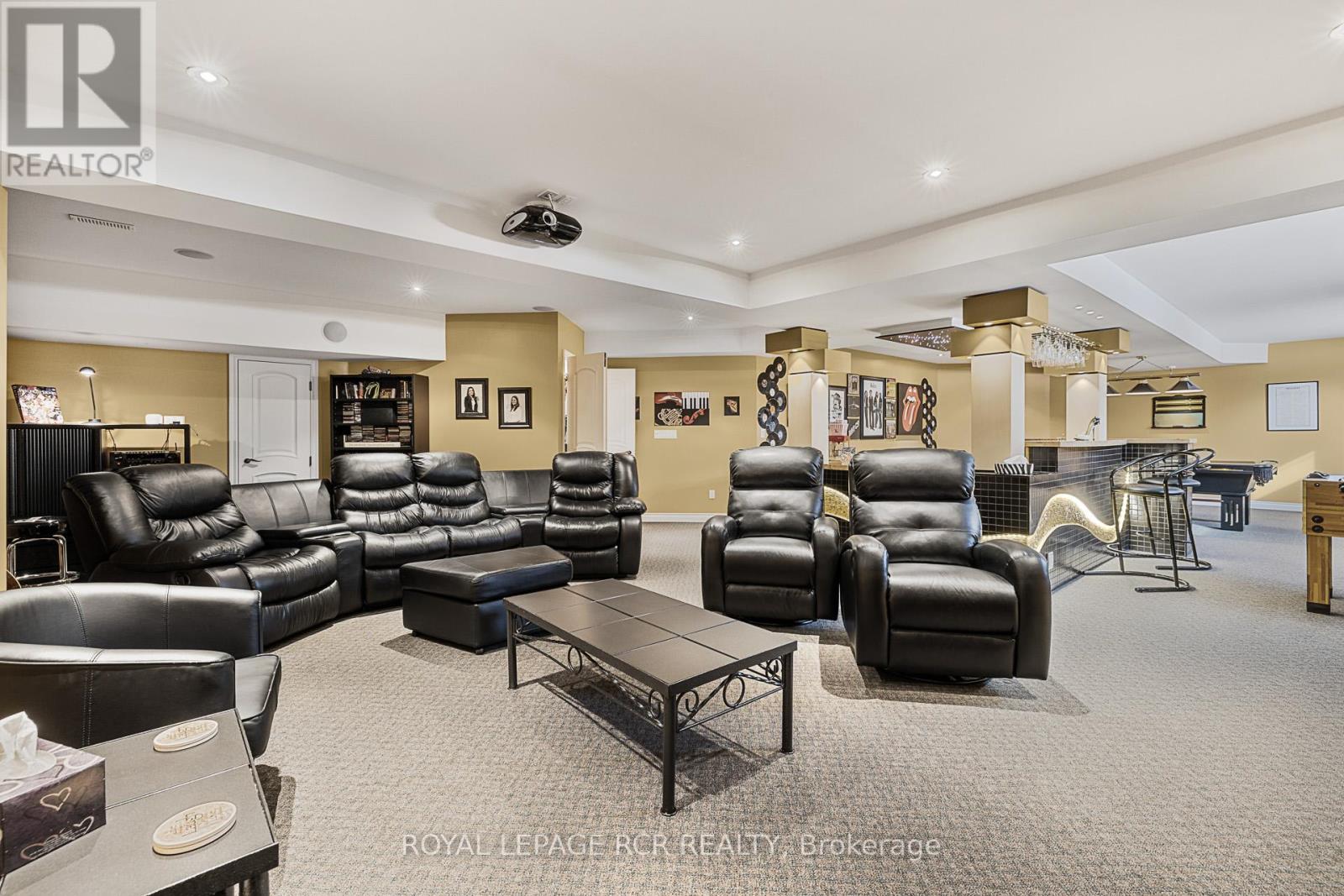 Photo 7 of 7 Sugarbush Lane, Uxbridge ON