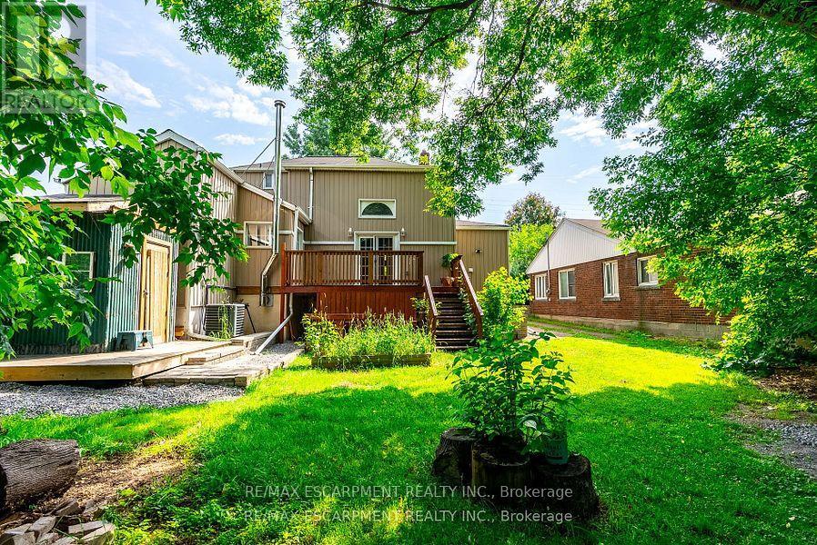 Photo 23 of 954 Beach Boulevard, Hamilton ON