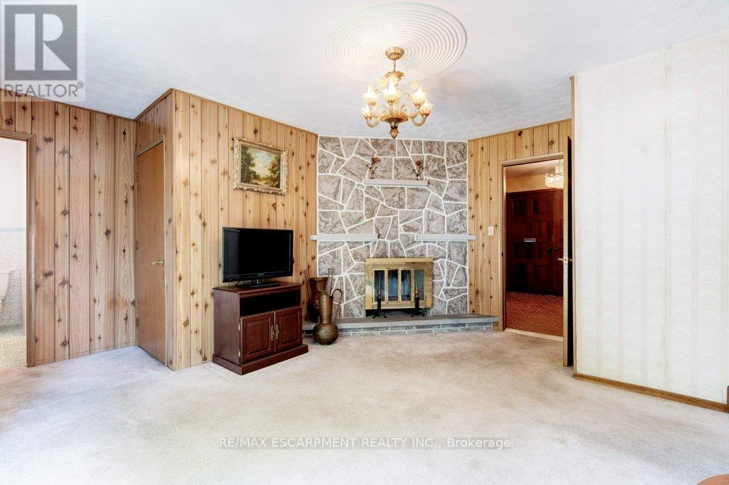 Photo 34 of 56 Gray Road, Hamilton ON
