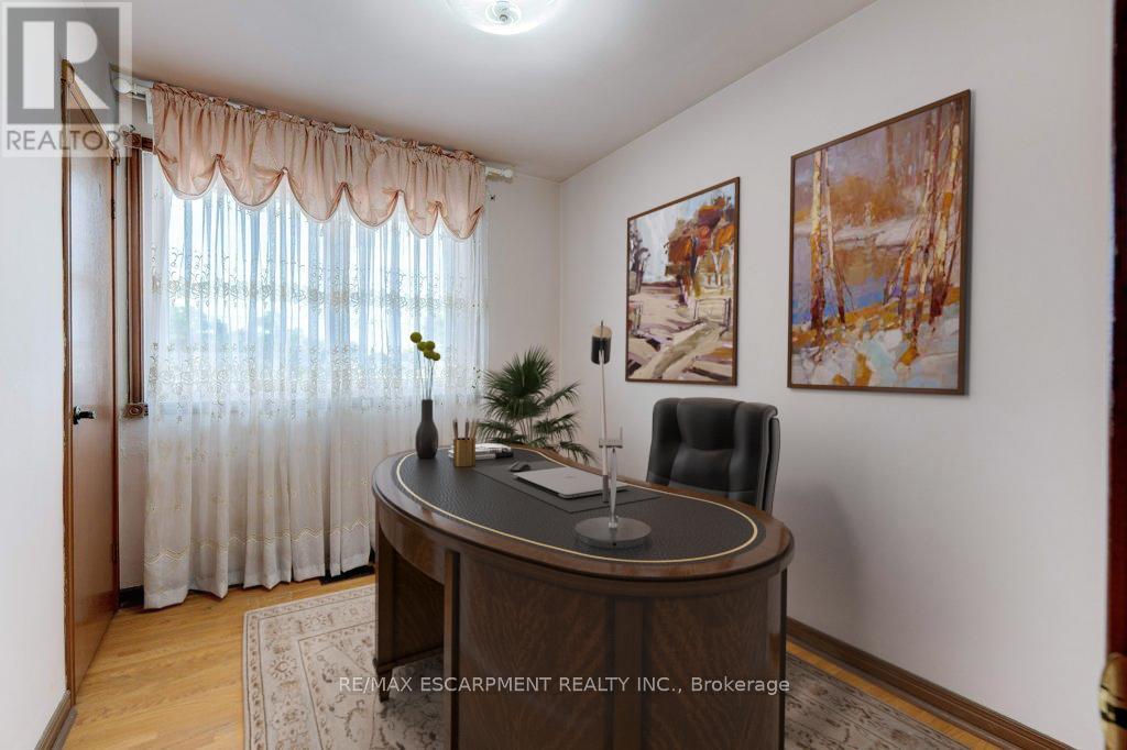 Photo 24 of 56 Gray Road, Hamilton ON